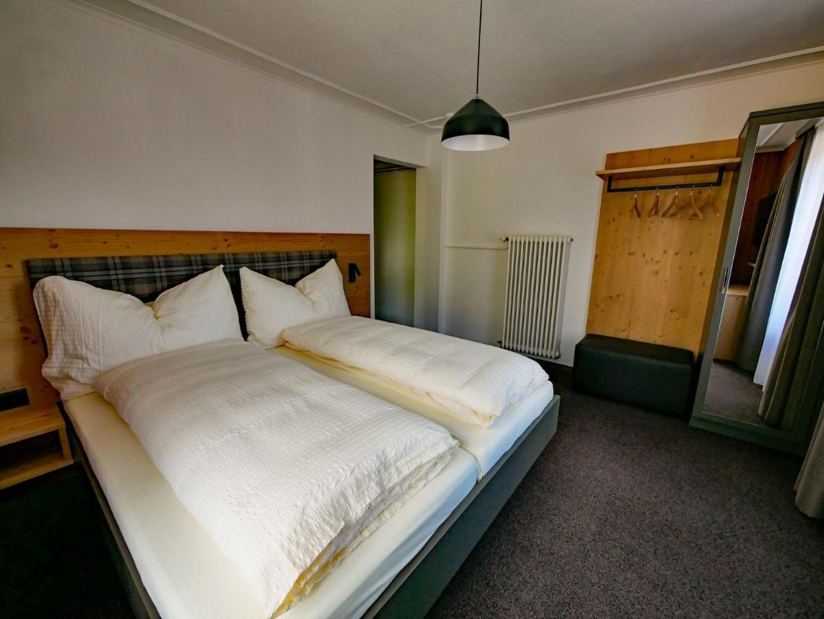 Hotel Restaurant Raetia Filisur Eksteriør billede