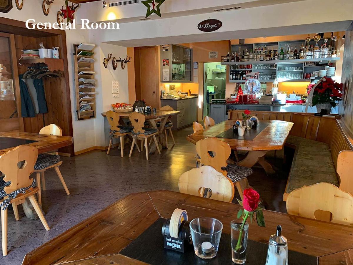 Hotel Restaurant Raetia Filisur Eksteriør billede